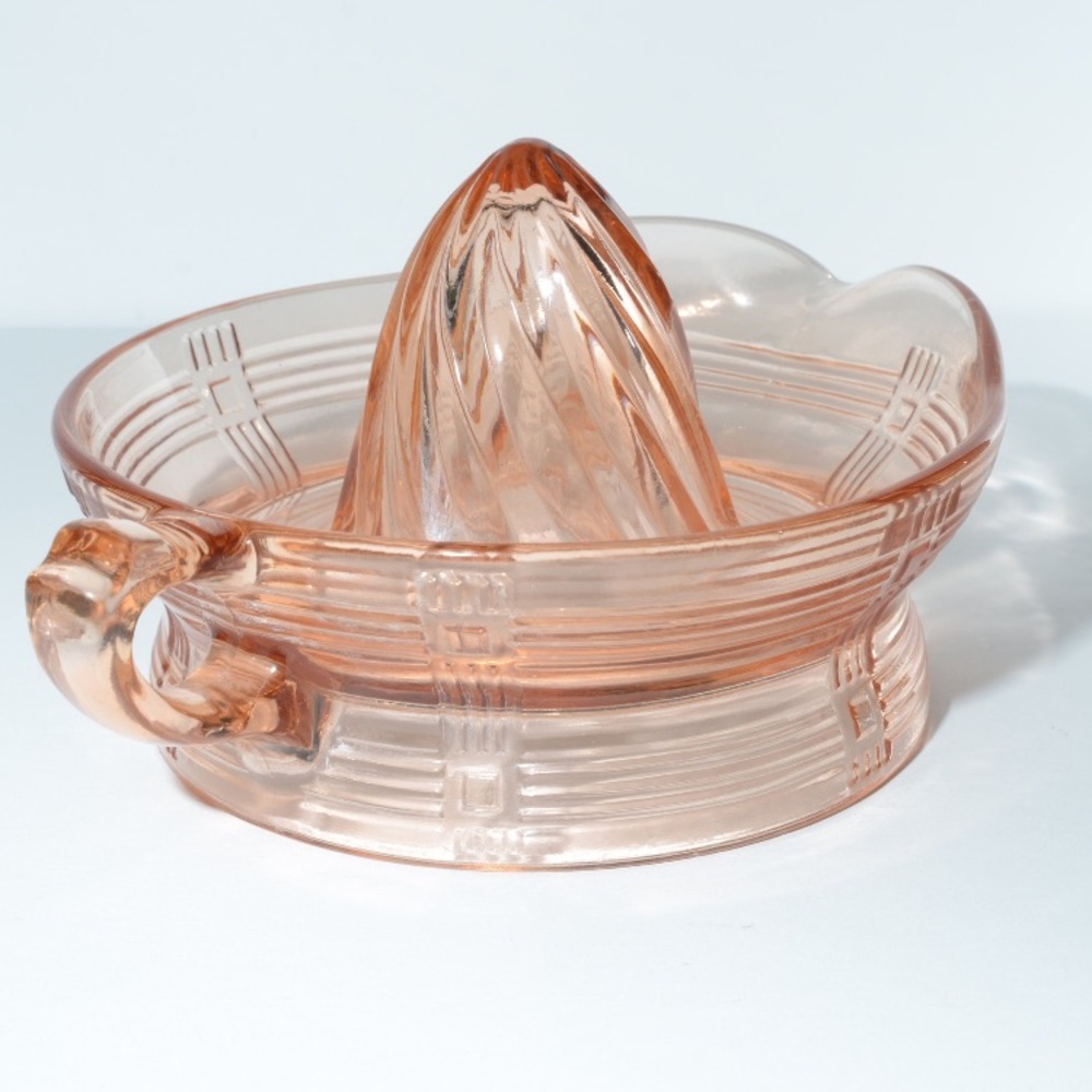 REDUCED Vtg  1930’s Hazel Atlas Glass Citrus/Orange Juicer Pink Depression Glass